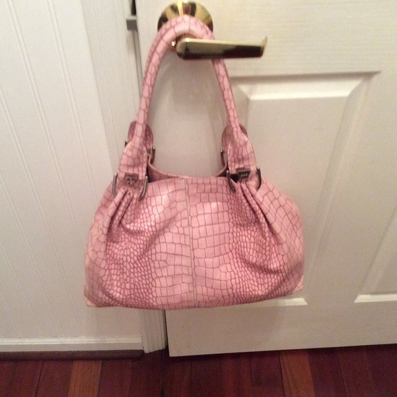 Jones New York Handbags - !! 2 HOST PICKS !! Vintage JNY pink/pink leather shoulder bag